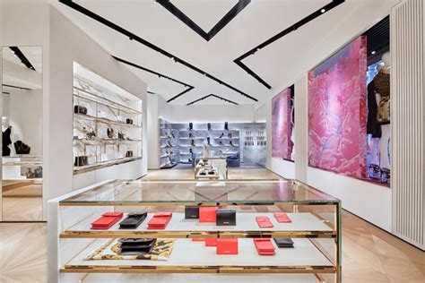 versace store los angeles|Versace authorized retailers.